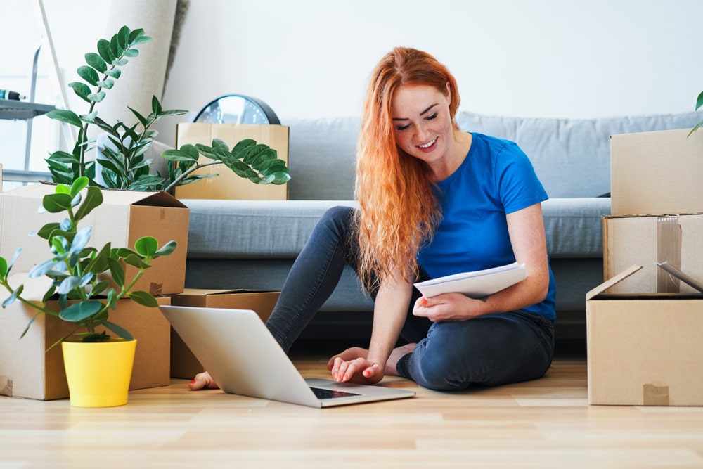On-campus vs off-campus housing